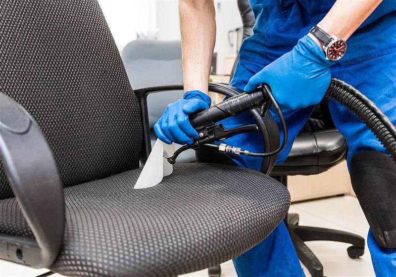 Higienização de cadeiras